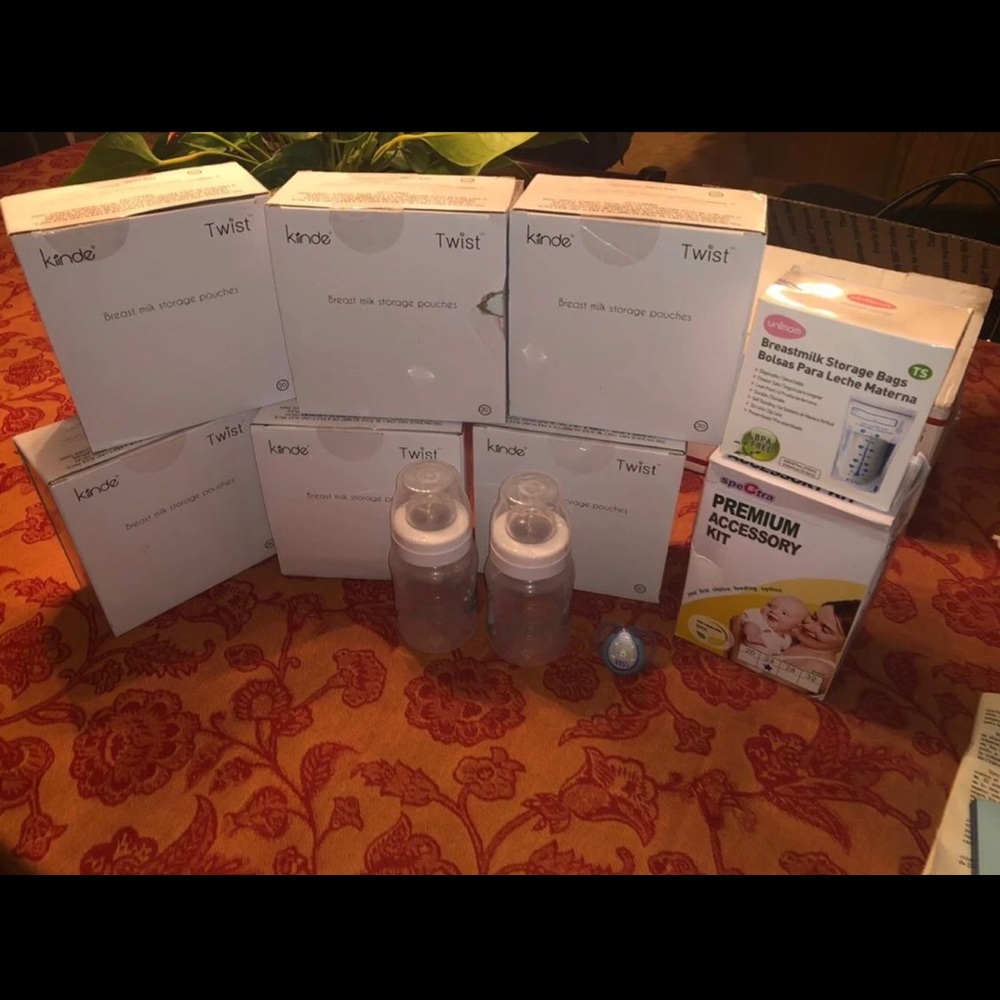 Breastfeeding bags